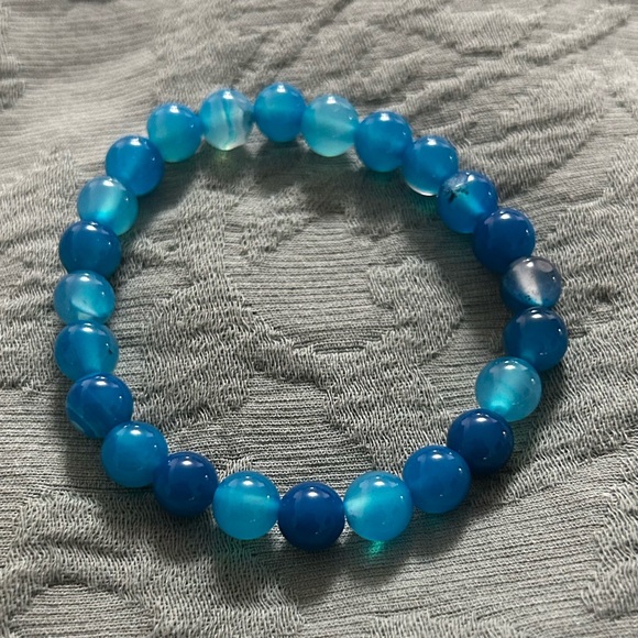 Natural Crystal Blue Agate 8mm Gemstone Stretch Bracelet 7” - Picture 5 of 5